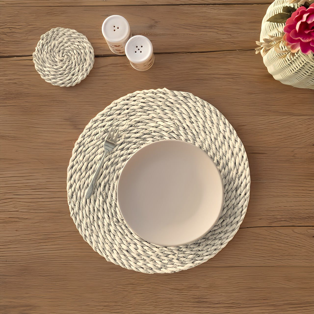 Natural halfa round placemat for rustic dining