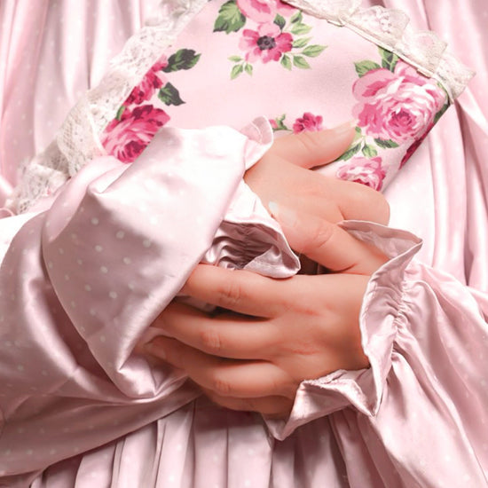 Isdal Prayer Set – With Armenian Satin Scarf