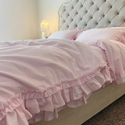 Shabby Chic Country Style Ruffled Duvet Cover in pink or off-white – farmhouse bedroom décor
