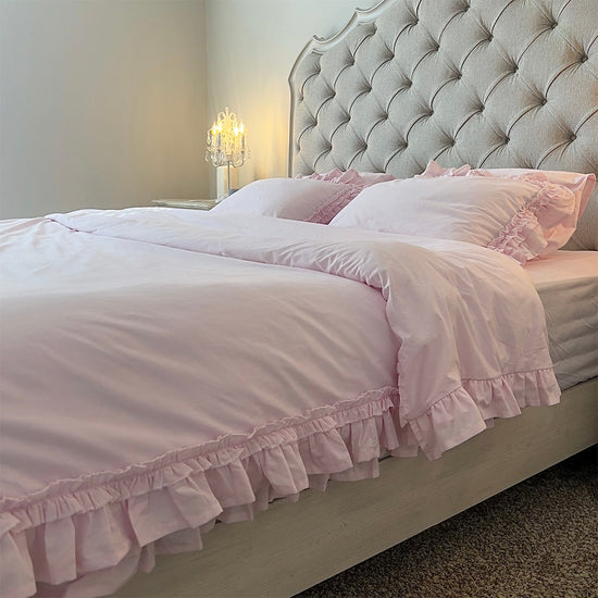 Shabby Chic Country Style Ruffled Duvet Cover in pink or off-white – farmhouse bedroom décor