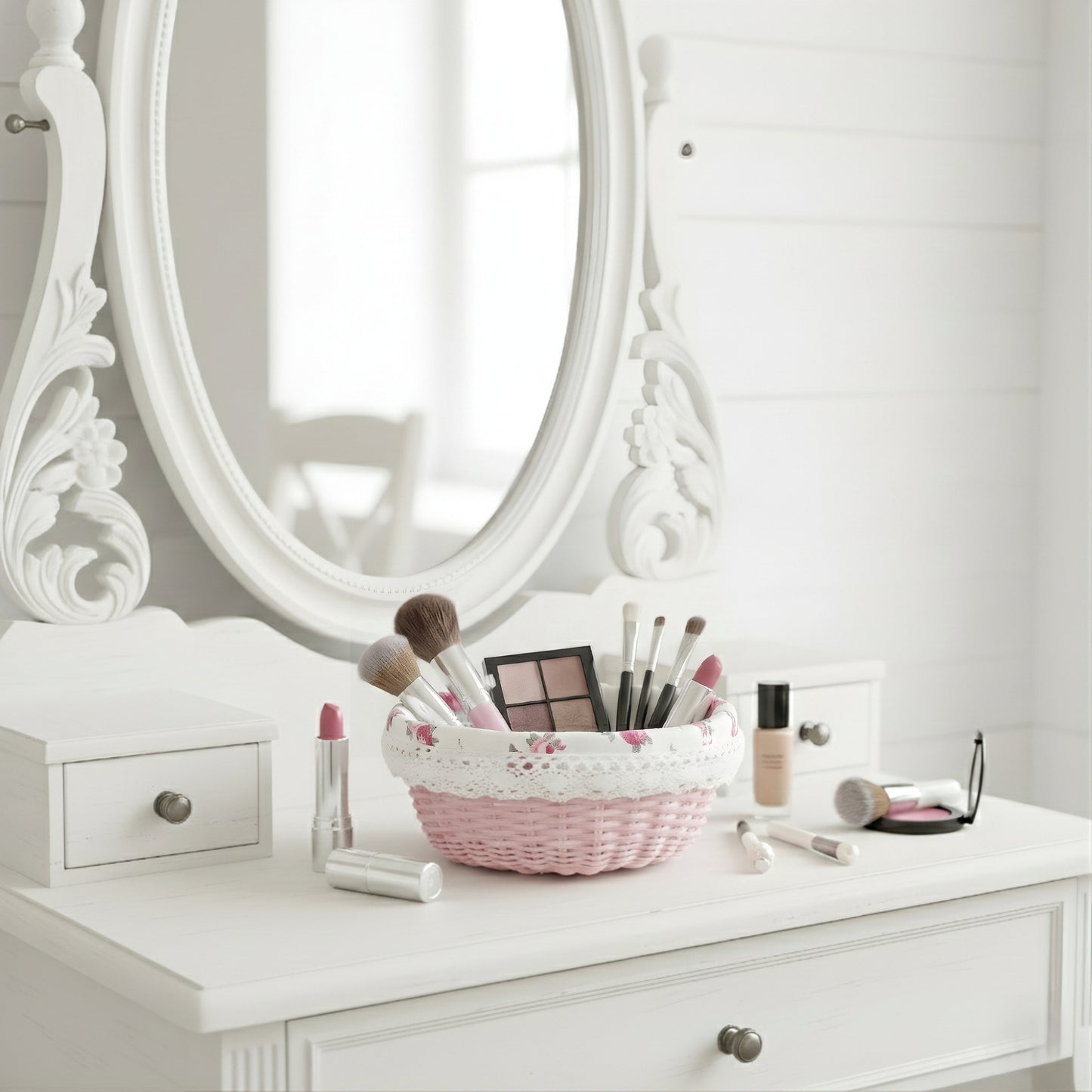 Cottage Round Wicker Basket