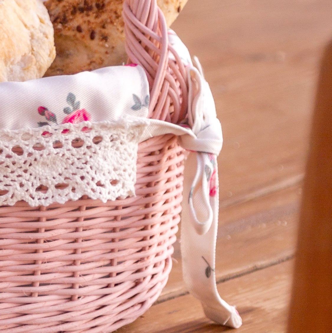 Farmhouse Wicker Basket – Round with Handles