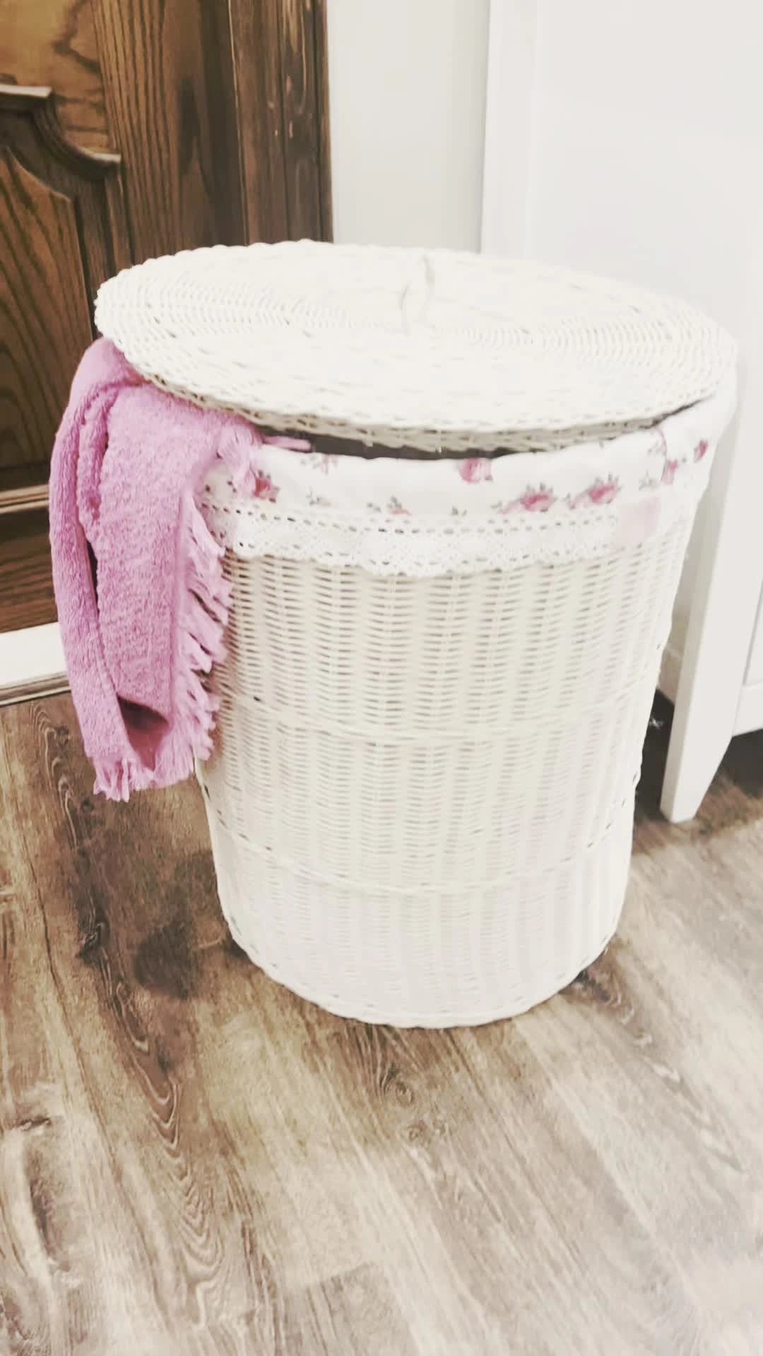 Load video: Large cottage wicker hamper in rustic country style, ideal for laundry storage and farmhouse home décor.
