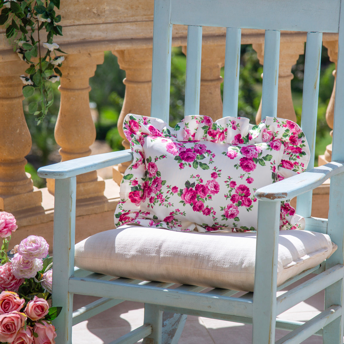 fleur cushion with inners
