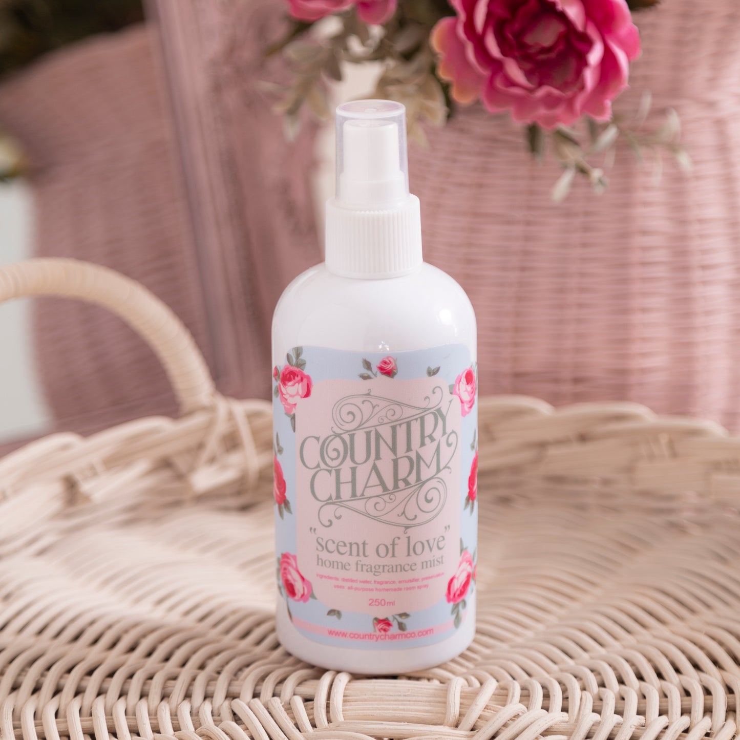 Country Charm home spray in vanilla or floral scent